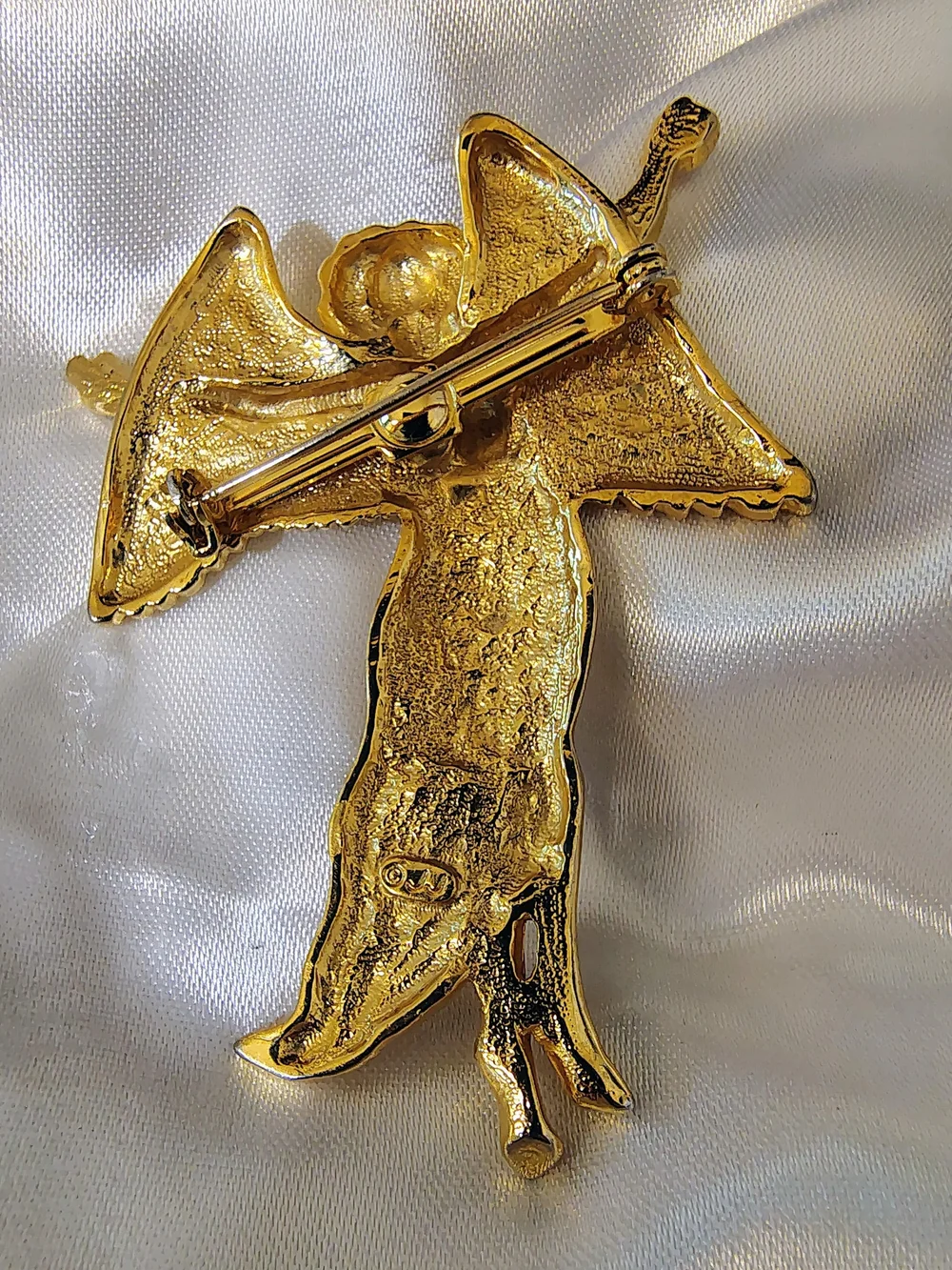 Vintage JJ Gold Tone Angel Wing Brooch Rare